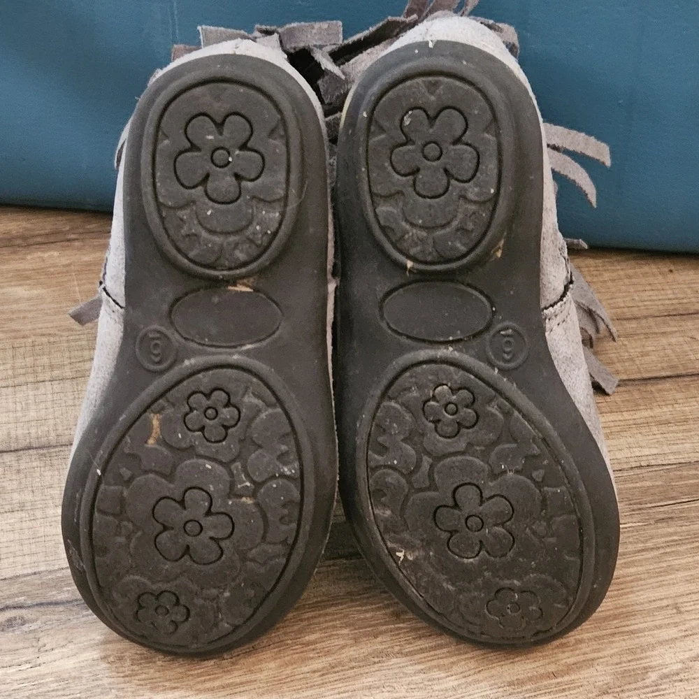 Jumping‎ Beans Toddler Girls Gray Fringe Ankle Boots Size 6M Side Zip